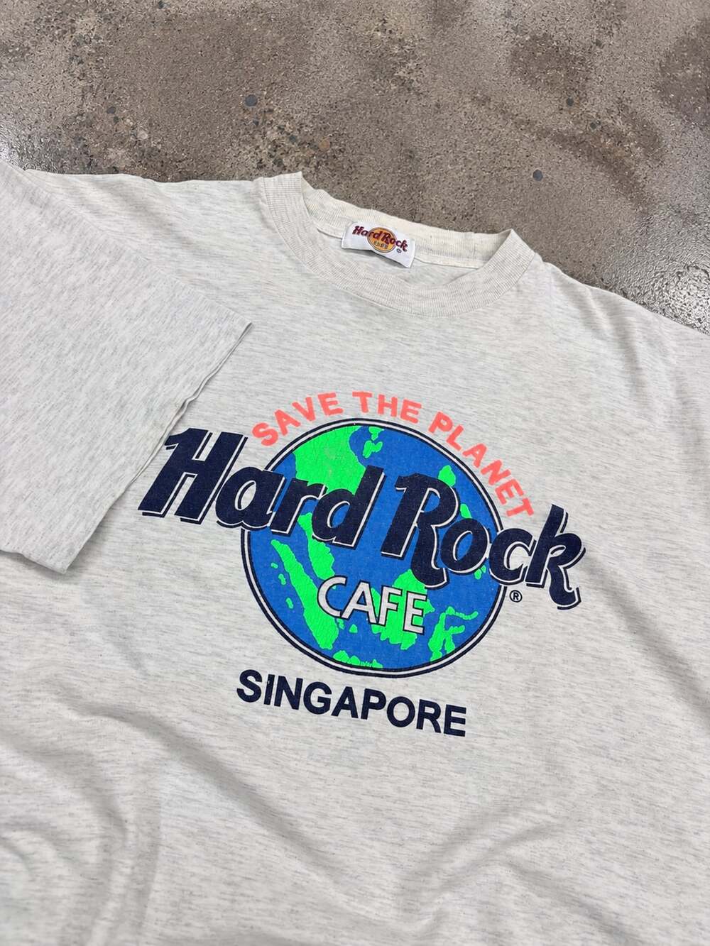 Hard Rock Cafe Save The Planet Singapore T-Shirt Gray